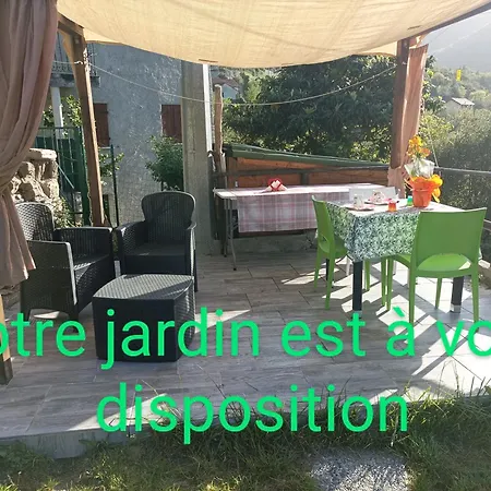 Lotus Flower Bed & Breakfast 3*