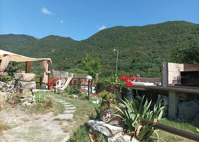 Lotus Flower 3* Sant'Olcese