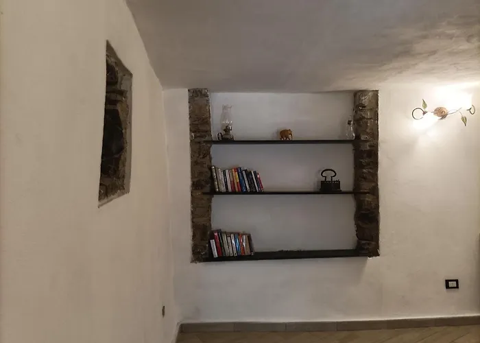 Lotus Flower 3* Sant'Olcese