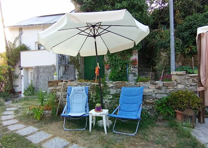Lotus Flower Bed & Breakfast Sant'Olcese
